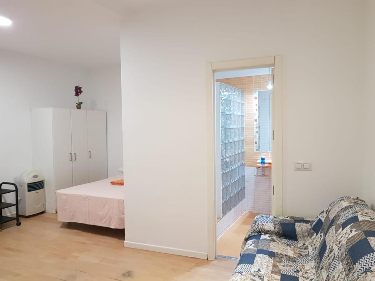 Estudios Cascorro Rastro Madrid Bagian luar foto
